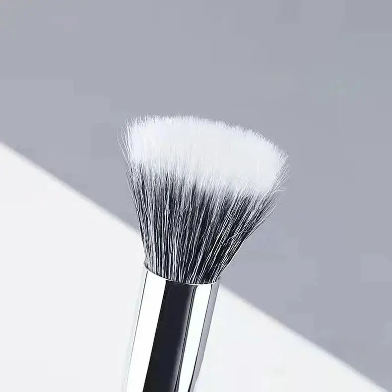Pointillator brush Blush brush Pure wool flat head Cangzhou makeup brush Soft bristle wooden handle Beauty tool SASA Makeup Store