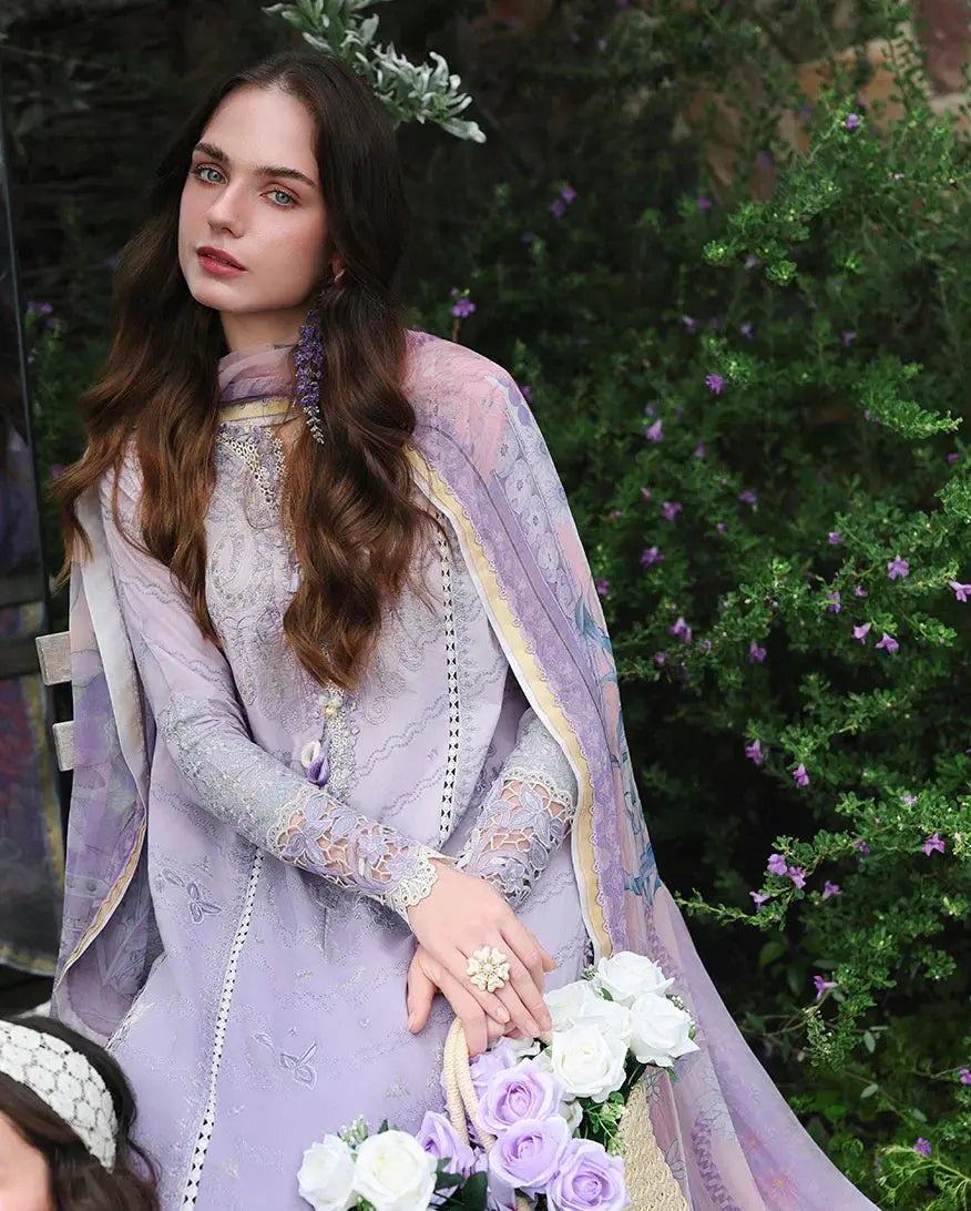 Mushq 3Pc Embroidered Lawn Suit Velvet Ivy Kiivora